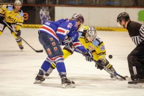 kaiyun官方入口登录-2026女子冰球锦标赛：中国女队稳步前进，已晋级决赛，2020年中国女子冰球队